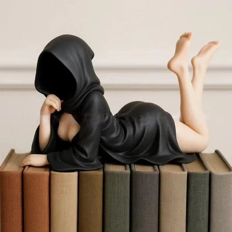 Table Decoration Mysterious Gothic Sculpture